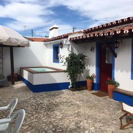 Casinha De Montoito Villa Exterior photo